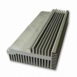 پاک کردن 6063-T5 آلومینیوم پروفیل های اکستروژن سینک حرارتی با ضربه زدن / مهر زنی